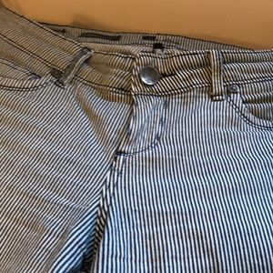 Pin striped Kut from the Kloth pants